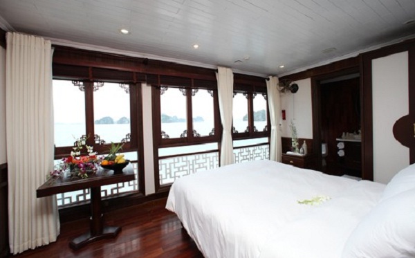 Grand Deluxe Cabin