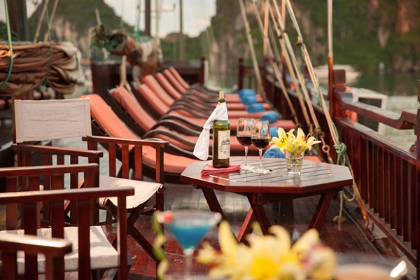 Enjoy Halong Bay's beauty with Victory Cruise