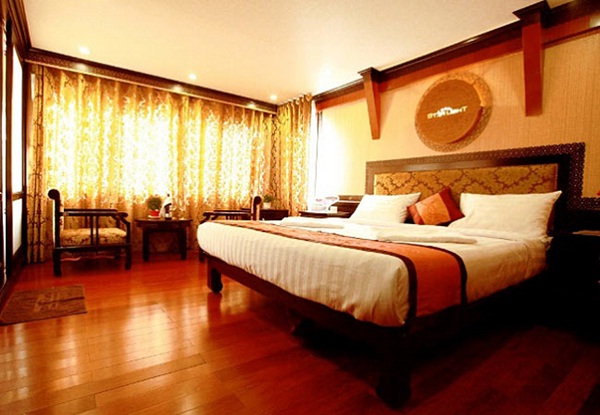 The comfortable bedroom with high class facilities