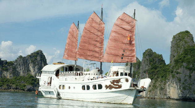 Red Dragon cruise, Halong Travel