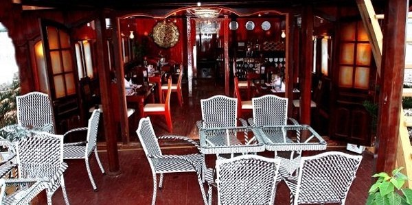 The restaurant of Red Dragon Junk