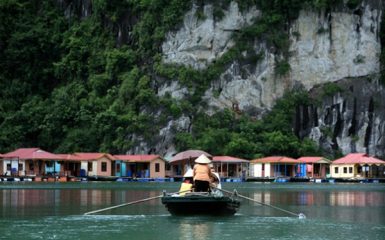 How to get from Quang Ninh to Halong Bay