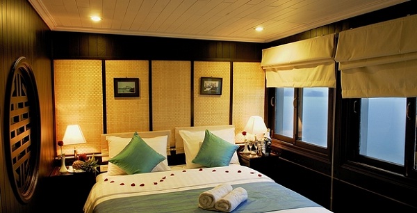 Bhaya Legend's cabin
