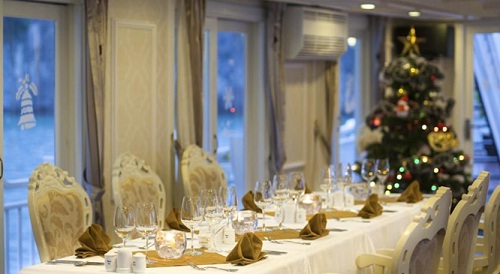 Signature Halong Cruise's restaurant
