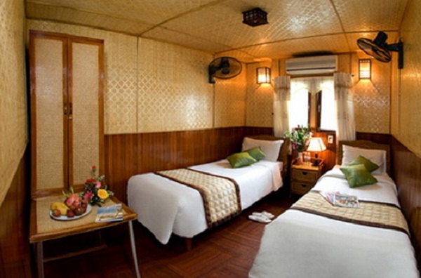 Huong Hai Junk cabin