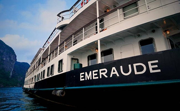 Emeraude Cruise on Halong Bay, Vietnam