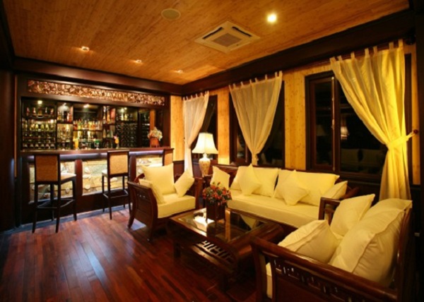 Jasmine’s bar