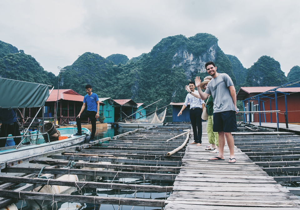 Bhaya Classic Cruise visiting floating village
