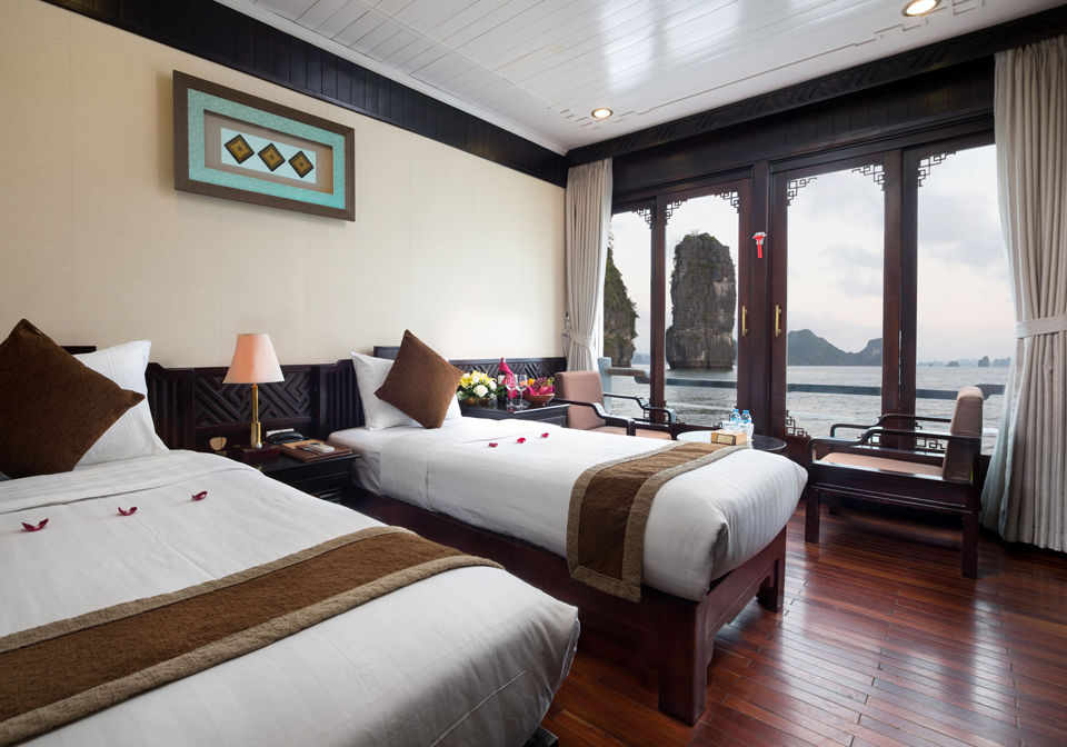 Pelican Halong Cruise delux cabin