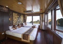 Renea Cruise Halong