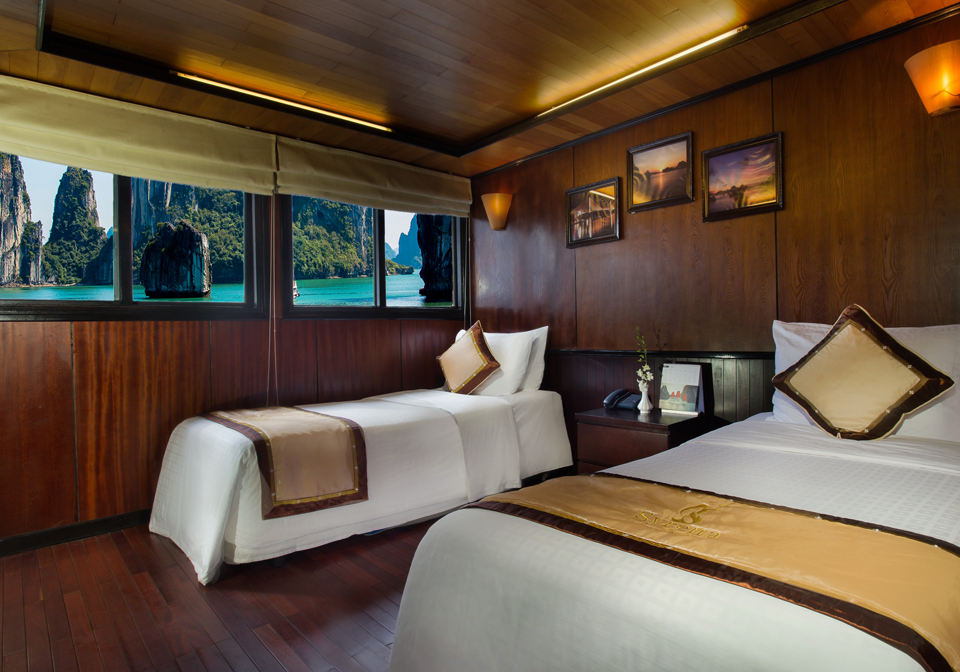 Syrena Cruises bedroom
