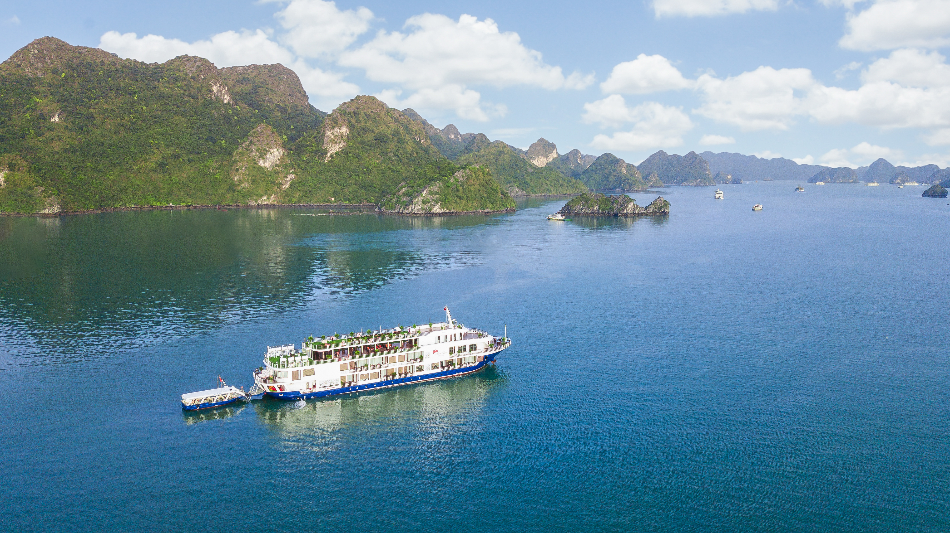 The amazing beauty of Halong Bay