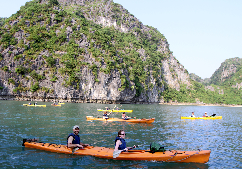 Our safe and comfy kayaks will allow you to see the beauty Lan Ha bay upclose