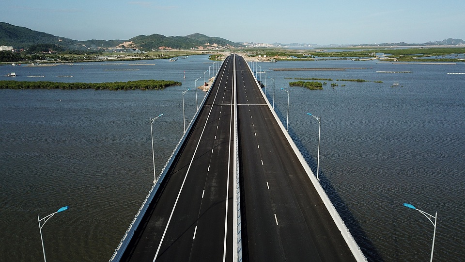 Hai Phong - Halong Bay highway