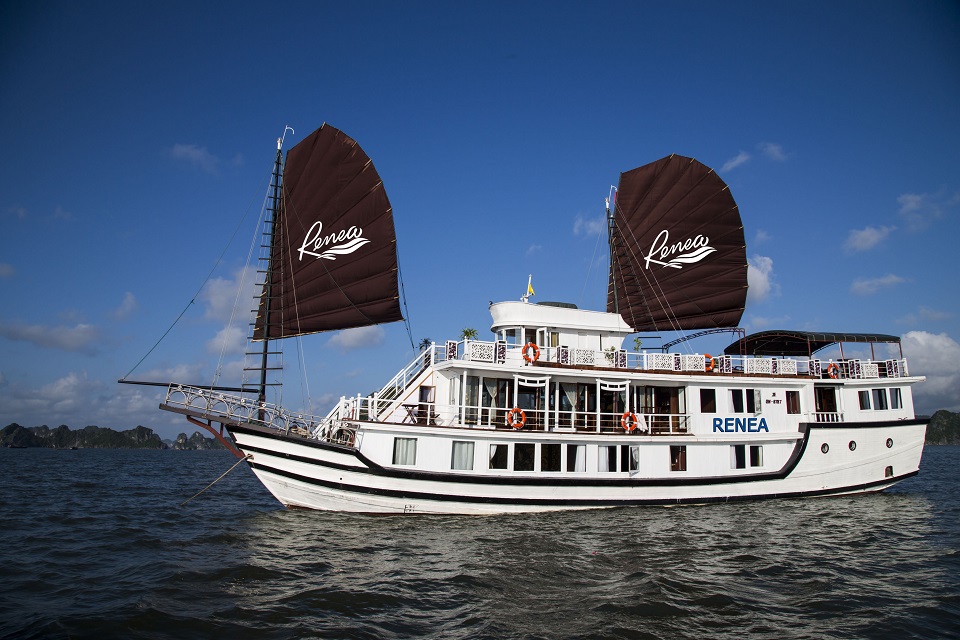 Renea Cruises Halong