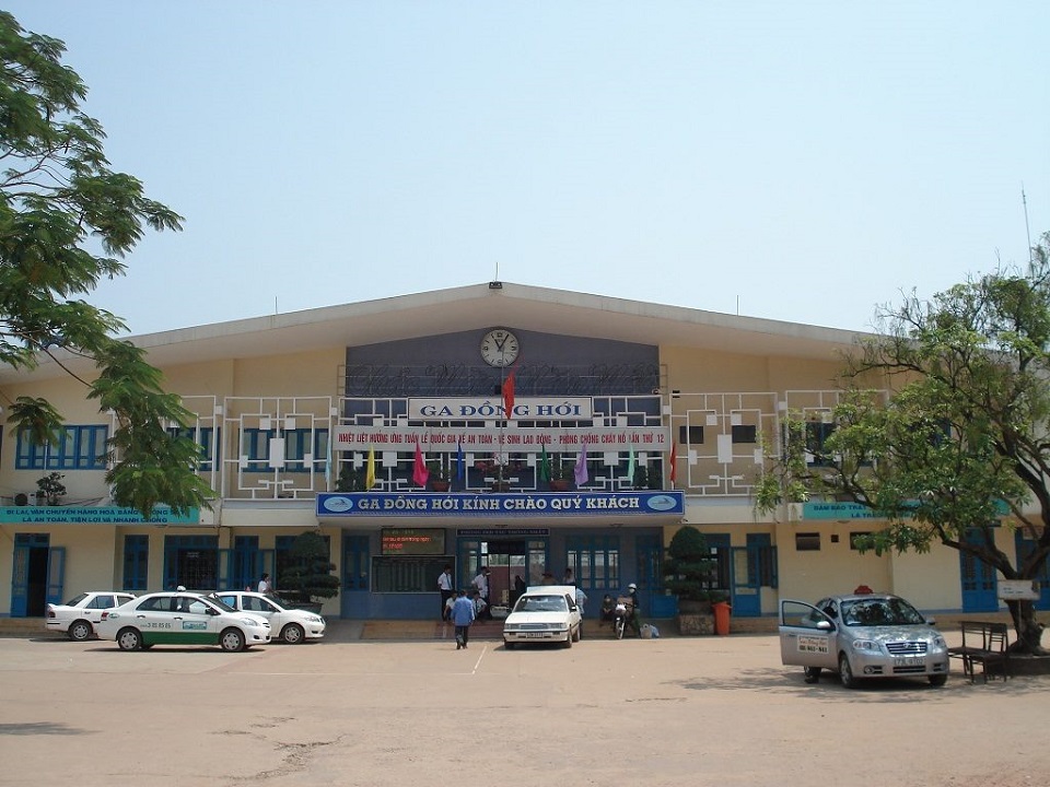 Dong Hoi train station