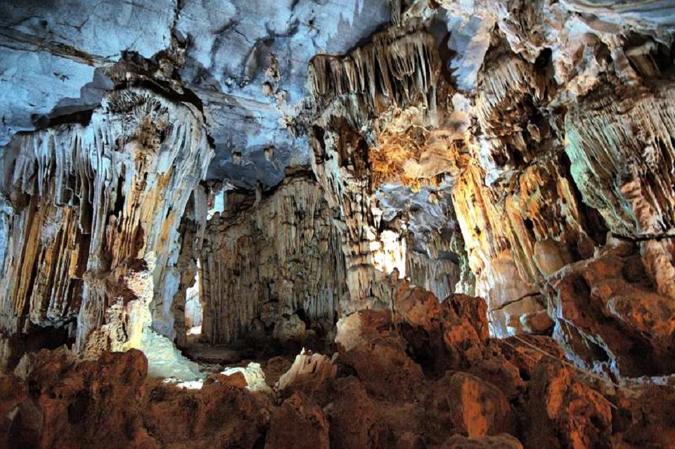 Tien Ong Cave