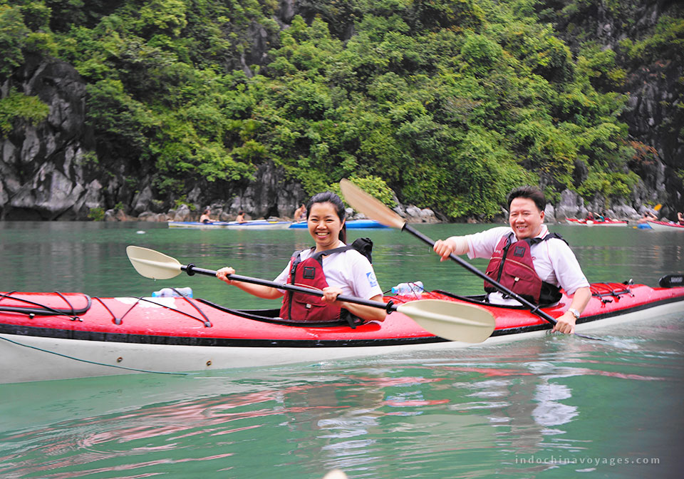 Kayaking in Lan Ha Bay