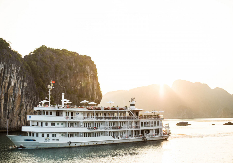 Au Co Cruise