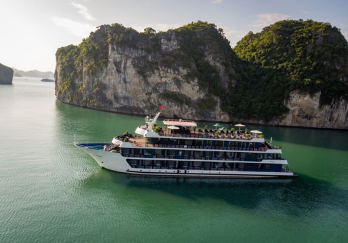Rosy Cruise Halong Bay