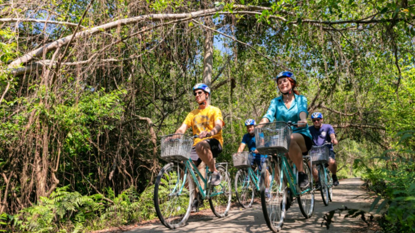 cycling-tour-Cat-Ba-Island