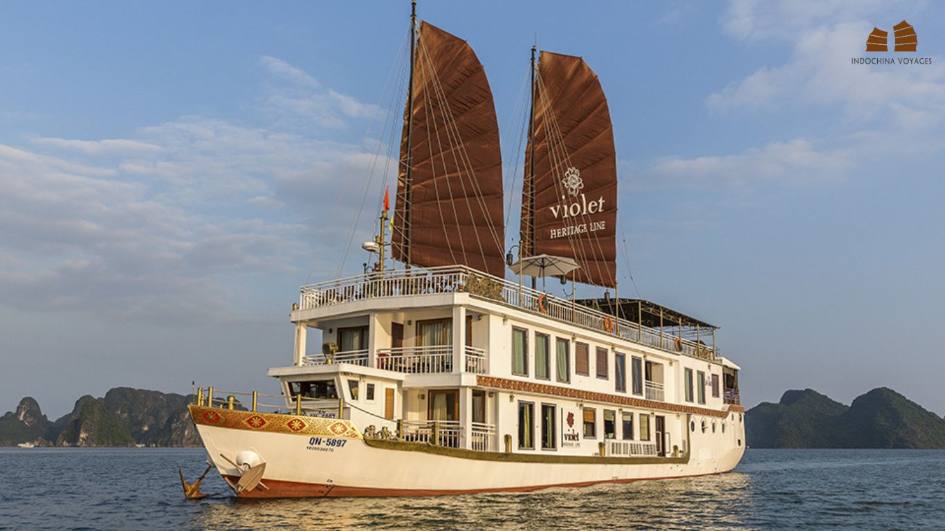 Halong bay luxury cruise