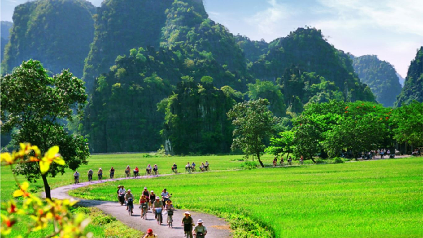 Cycling around Ninh Binh